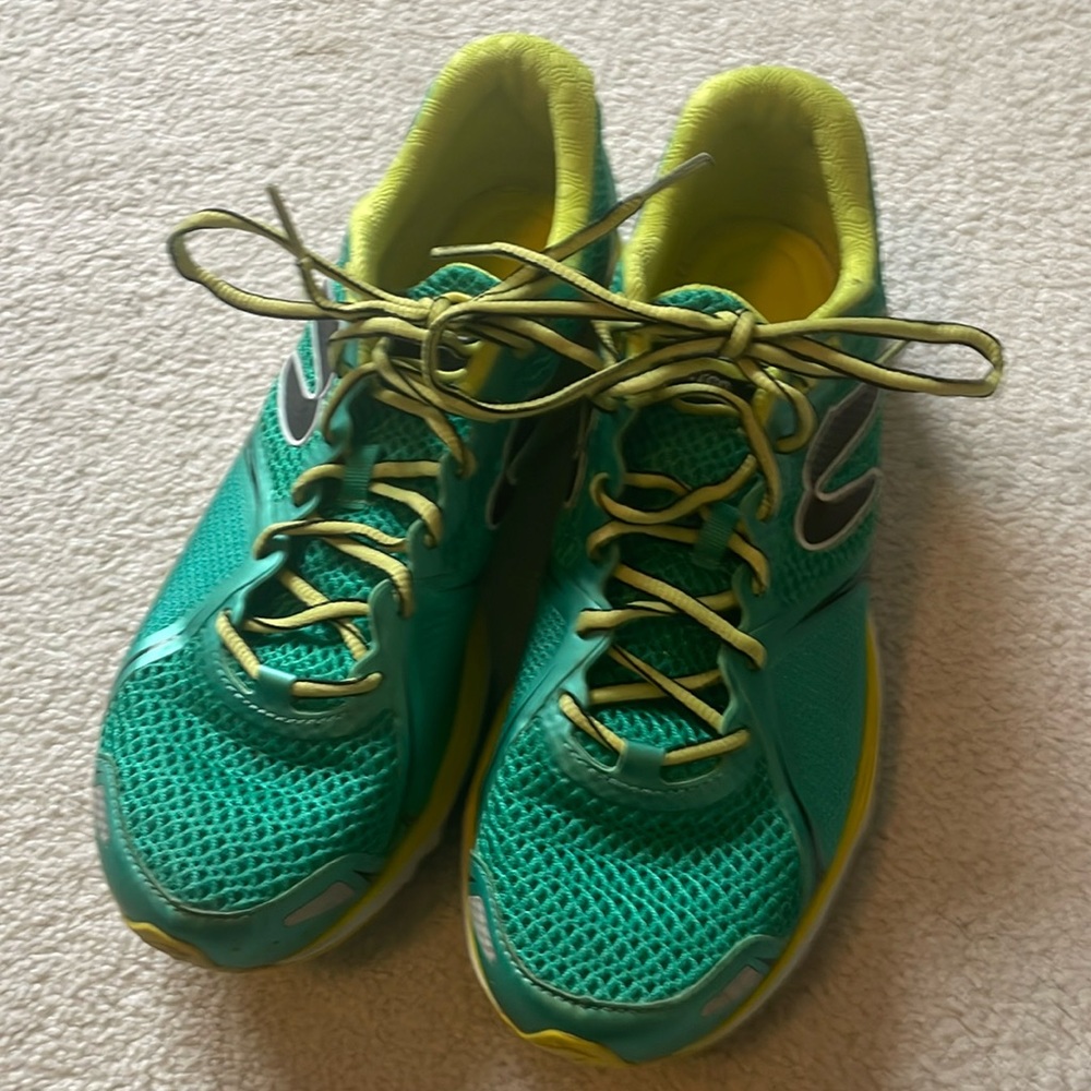 Newton Fate 2 Women’s Running Shoes, Size 11, NO INSOLES